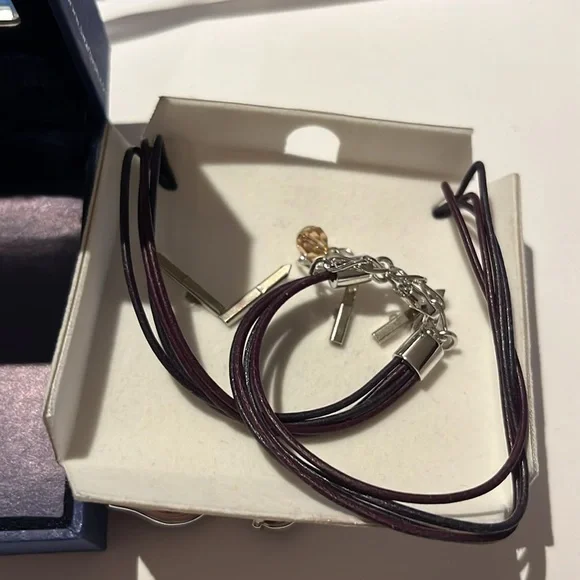 Signed/ Swarovski Crystal/ Flower/ Heritage Pendant/Necklace- brand new in box